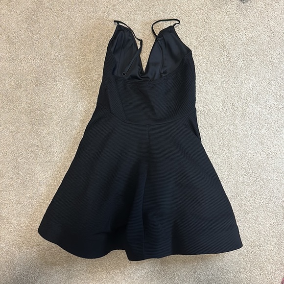 Paper Doll black plunge neck fit & flare dress M - Picture 4 of 12